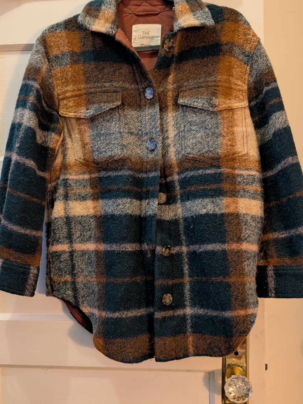 Wilfred The Ganna Plaid Teddy Shacket - Navy, Brown & Cream